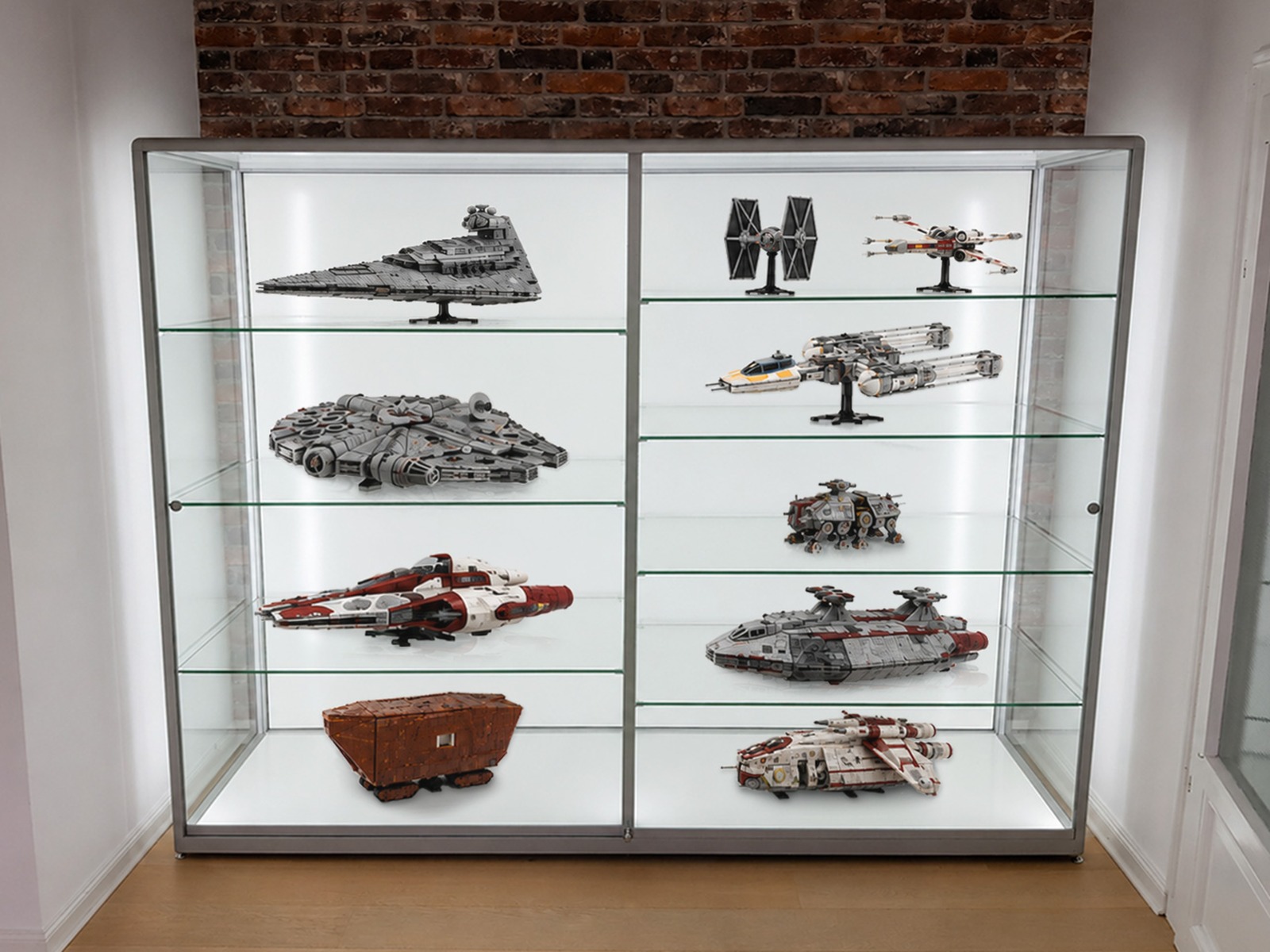 Sondermaß_Vitrine_01